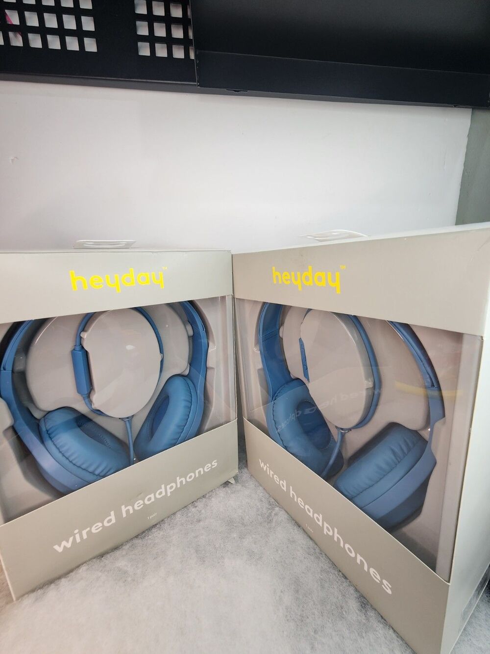 2  Heyday Wired On-Ear Headphones Blue Teal New in Box
